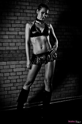 First image of the sexy gallery Ella - Bodyguard