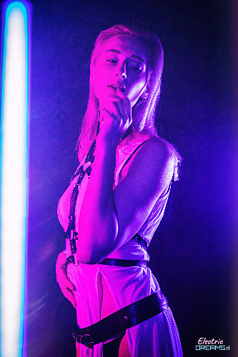 First image of the sexy gallery Ayla - Desolate Place