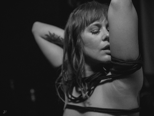 First image of the sexy gallery Anne - Get Down