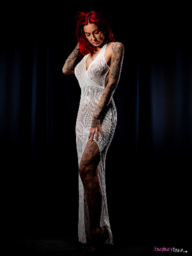 First image of the sexy gallery Lindsey - Confident