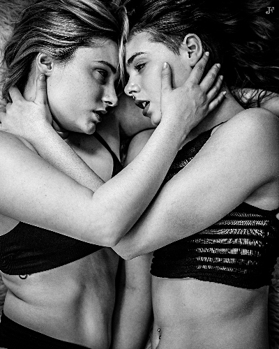 First image of the sexy gallery Einai & Sabora - Love Hurts