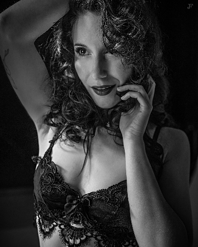 First image of the sexy gallery Rosie - Night Boudoir