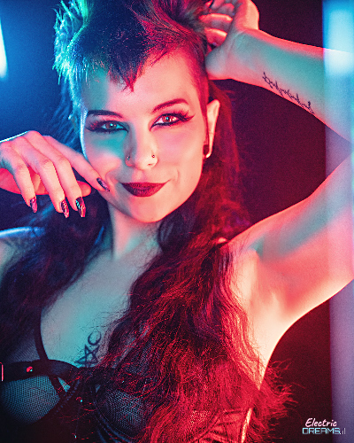 First image of the sexy gallery April - Return