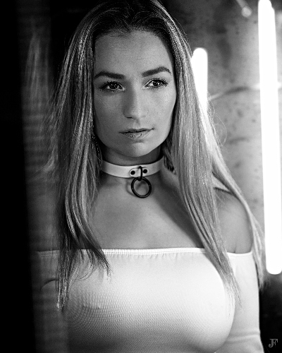 First image of the sexy gallery Bibi - March On